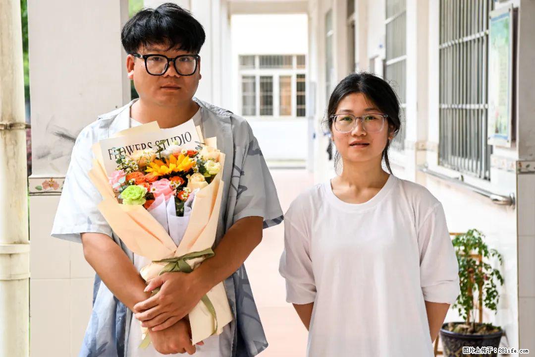 全网追的“扁担女孩”，找了一份暑假工，时薪12元 - 三亚生活资讯 - 三亚28生活网 sanya.28life.net
